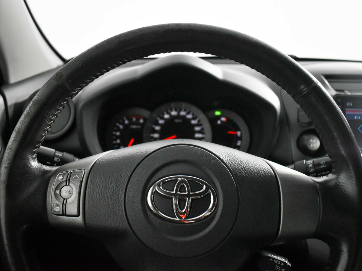 Toyota RAV4 2006 года с пробегом. Фото: #16