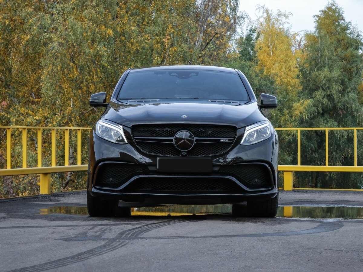 Mercedes-Benz GLE Coupe AMG 2017 года с пробегом. Фото: #1