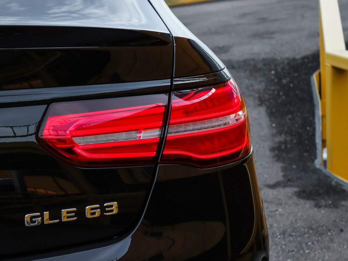 Mercedes-Benz GLE Coupe AMG 2017 года с пробегом. Фото: #18