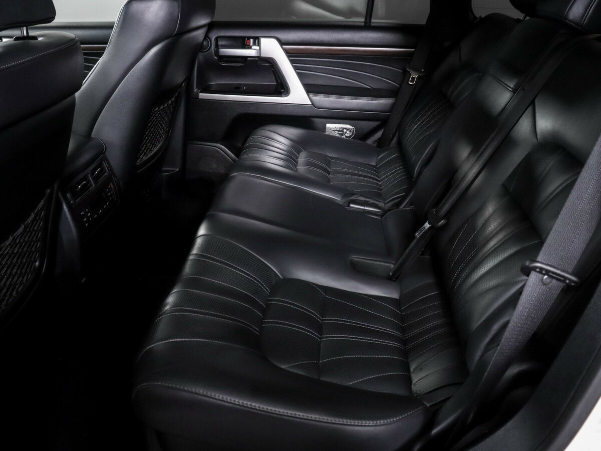 Toyota Land Cruiser 2019 года с пробегом. Фото: #9