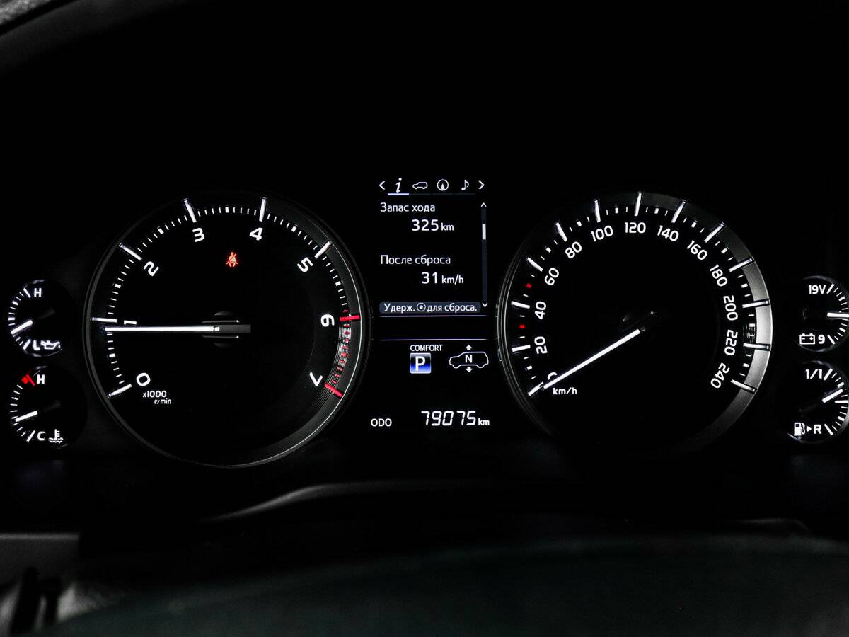 Toyota Land Cruiser 2019 года с пробегом. Фото: #10