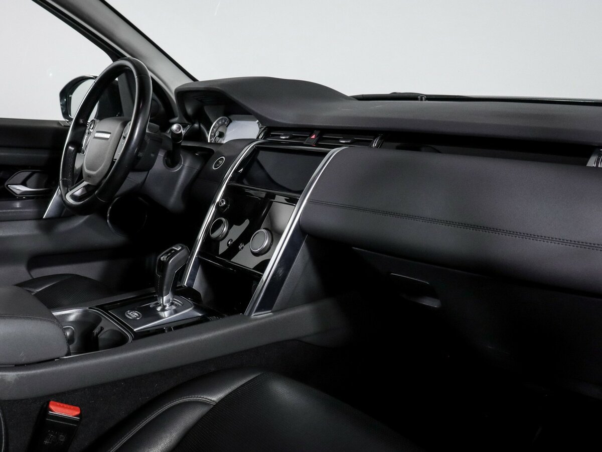 Land Rover Discovery Sport 2019 года с пробегом. Фото: #6