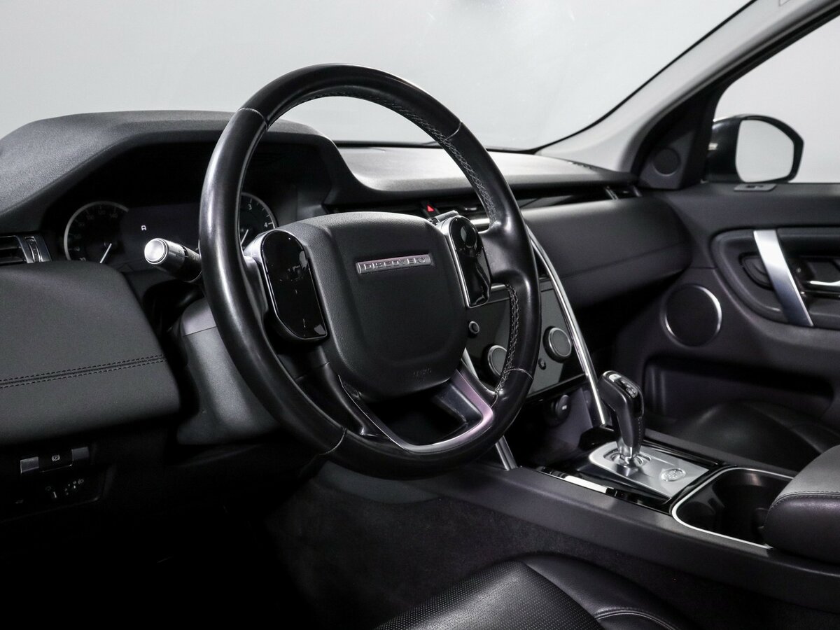 Land Rover Discovery Sport 2019 года с пробегом. Фото: #10