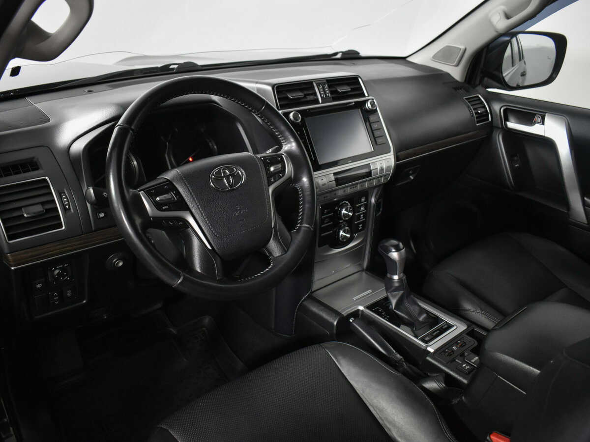 Toyota Land Cruiser Prado 2018 года с пробегом. Фото: #8