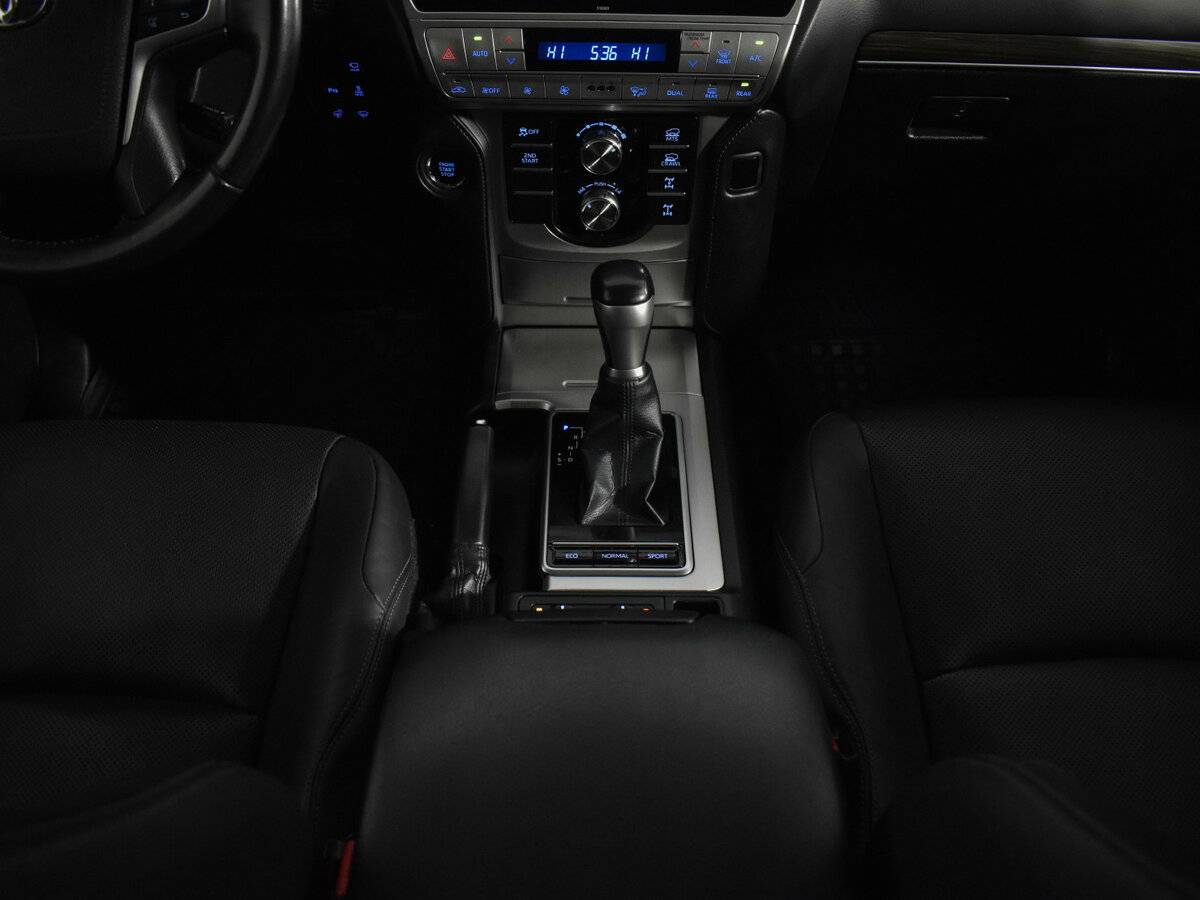 Toyota Land Cruiser Prado 2018 года с пробегом. Фото: #17