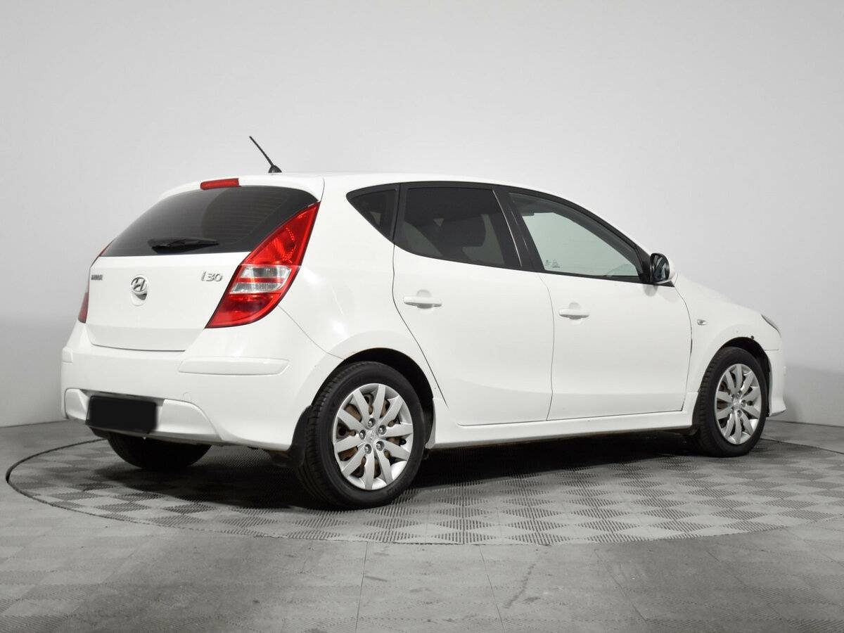 Hyundai i30 2011 года с пробегом. Фото: #3