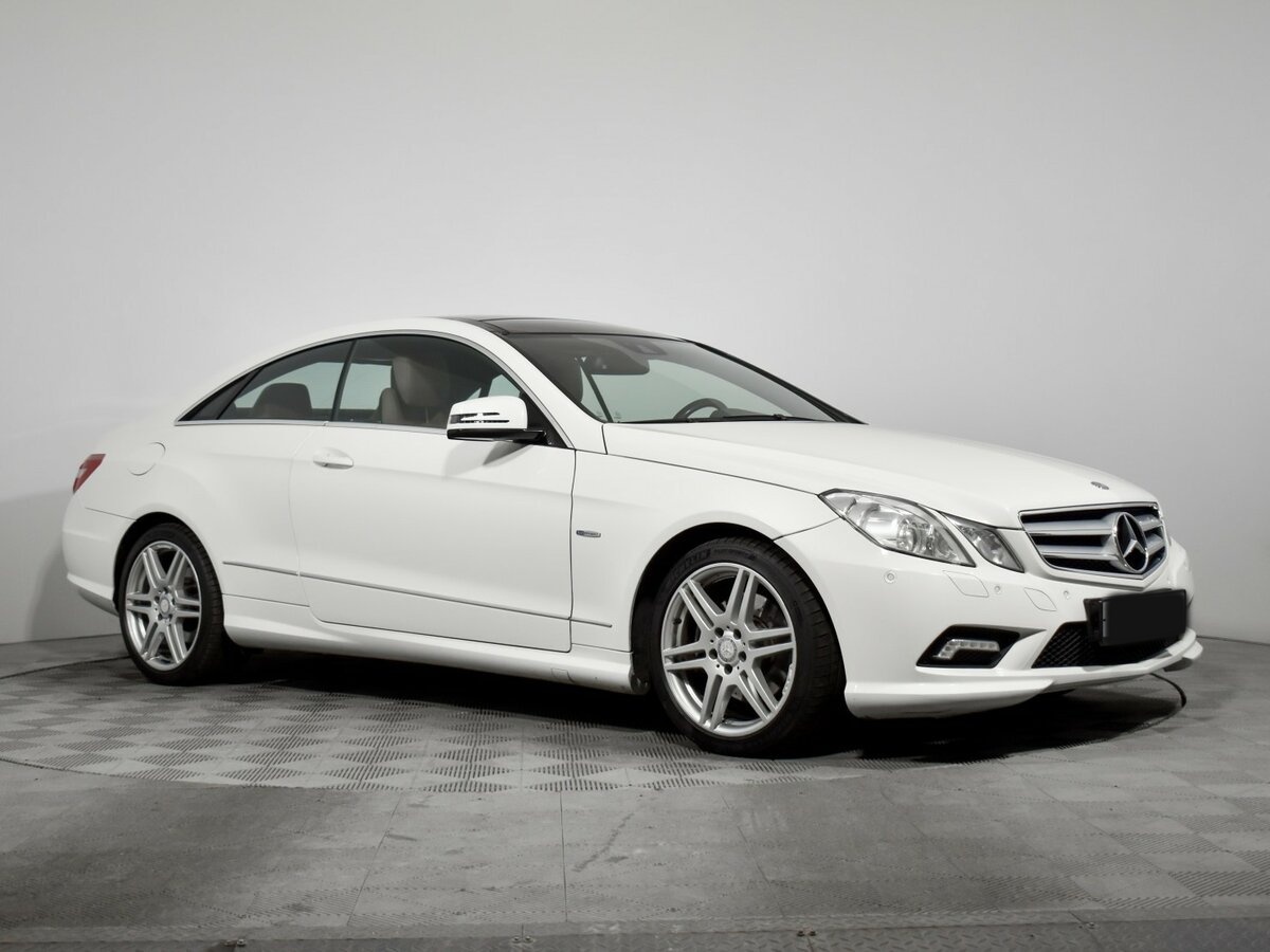 Mercedes-Benz E-Класс 2010 года с пробегом. Фото: #2