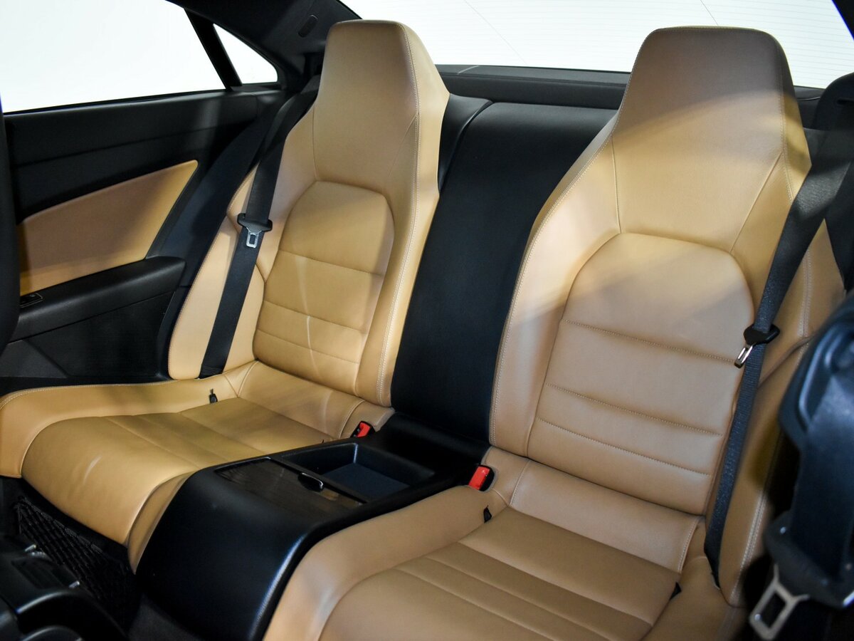 Mercedes-Benz E-Класс 2010 года с пробегом. Фото: #9