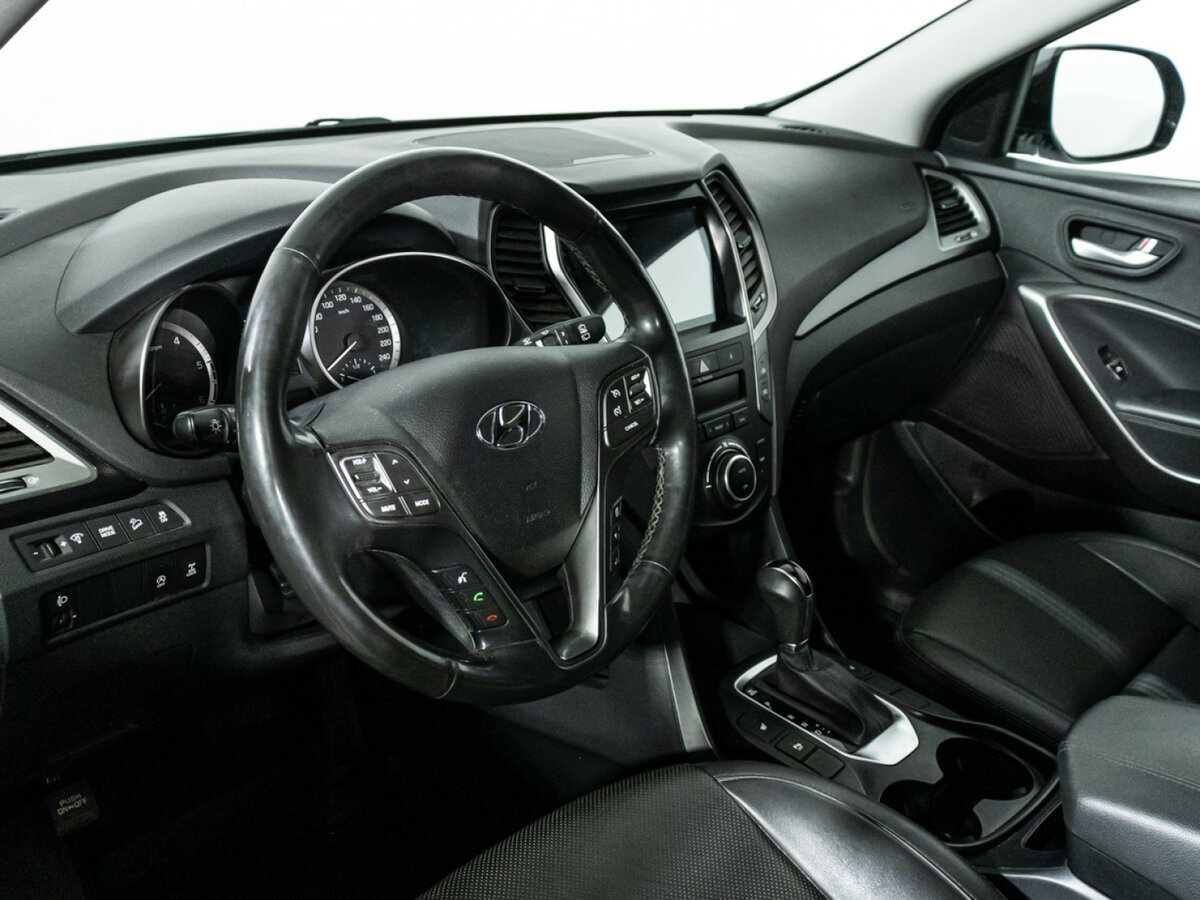Hyundai Santa Fe 2017 года с пробегом. Фото: #6