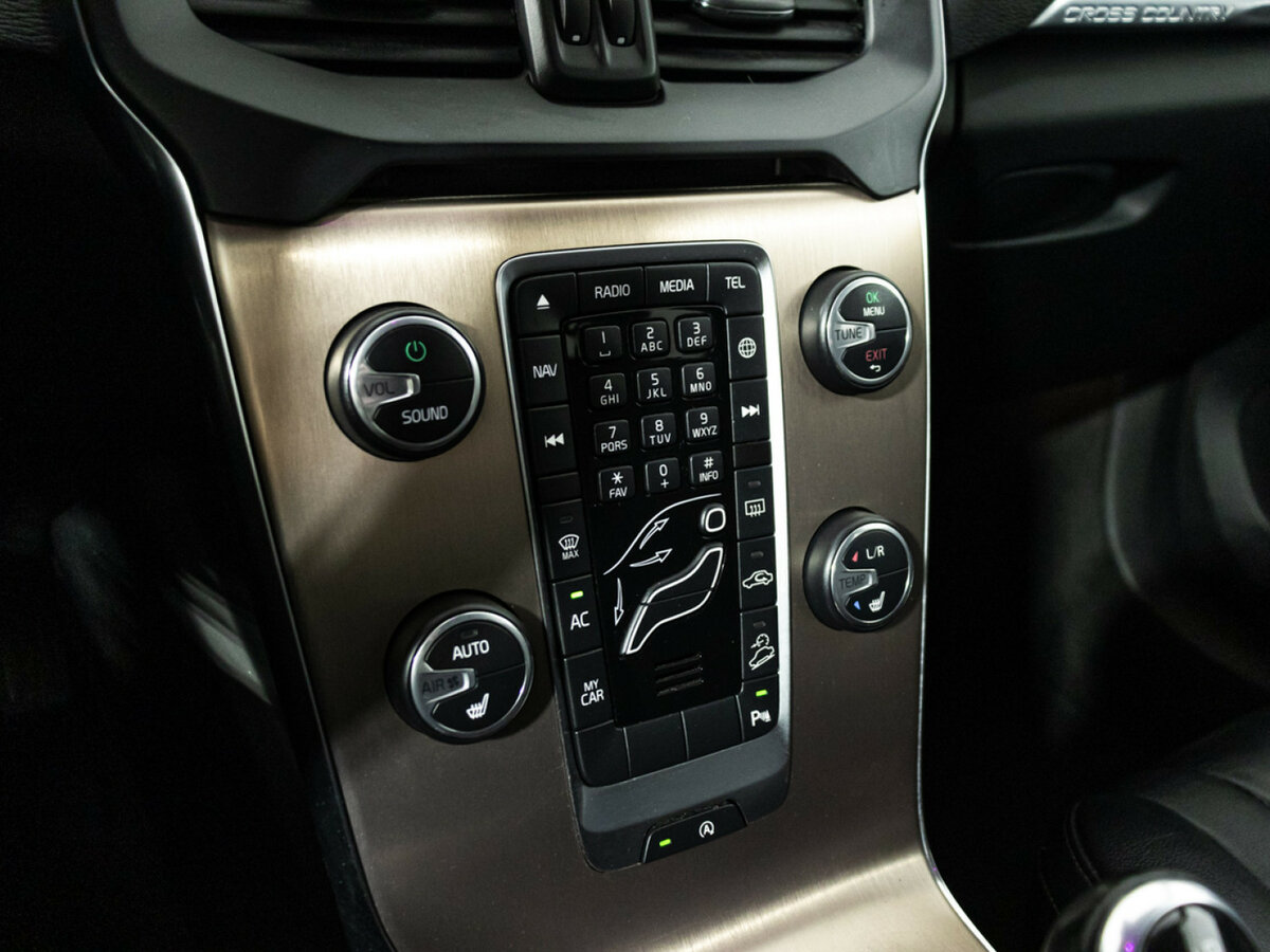 Volvo V40 Cross Country 2015 года с пробегом. Фото: #14