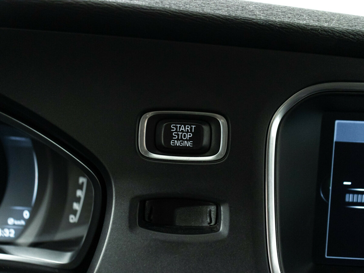 Volvo V40 Cross Country 2015 года с пробегом. Фото: #15