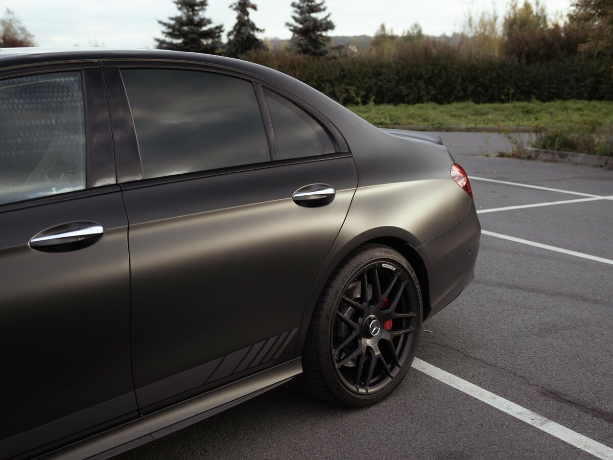 Mercedes-Benz E-Класс AMG 2017 года с пробегом. Фото: #2