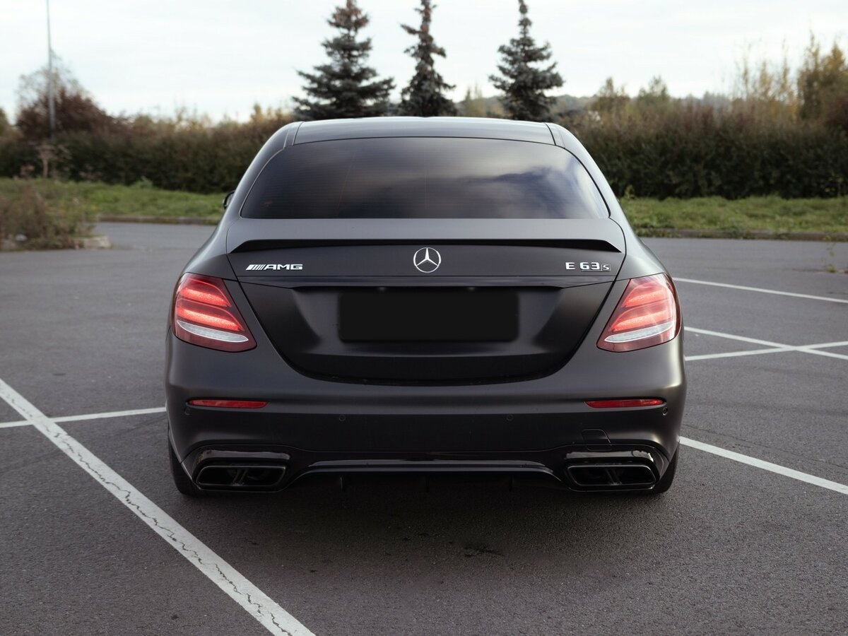 Mercedes-Benz E-Класс AMG 2017 года с пробегом. Фото: #9