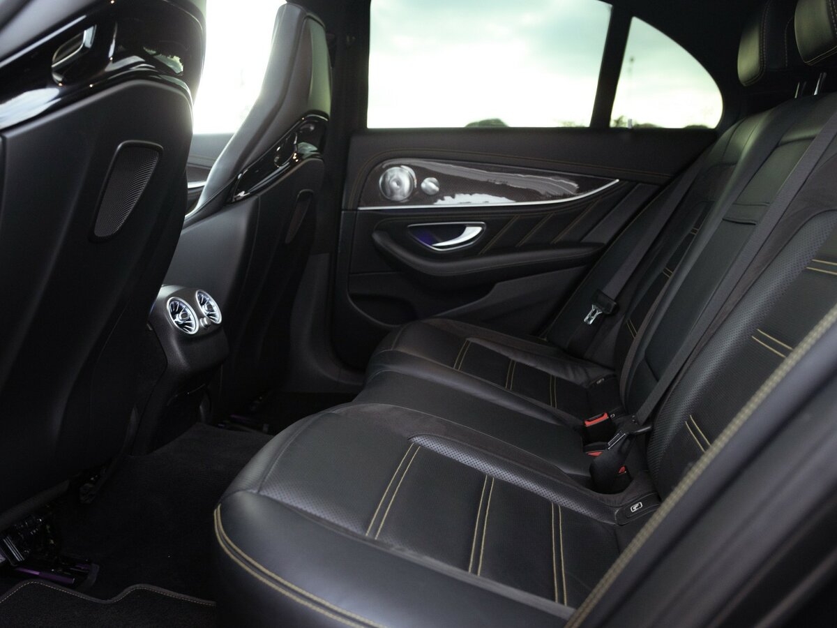 Mercedes-Benz E-Класс AMG 2017 года с пробегом. Фото: #17