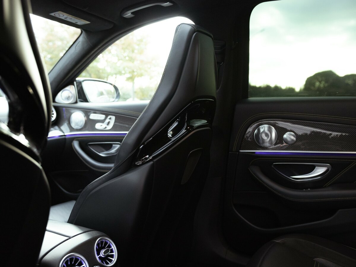 Mercedes-Benz E-Класс AMG 2017 года с пробегом. Фото: #19