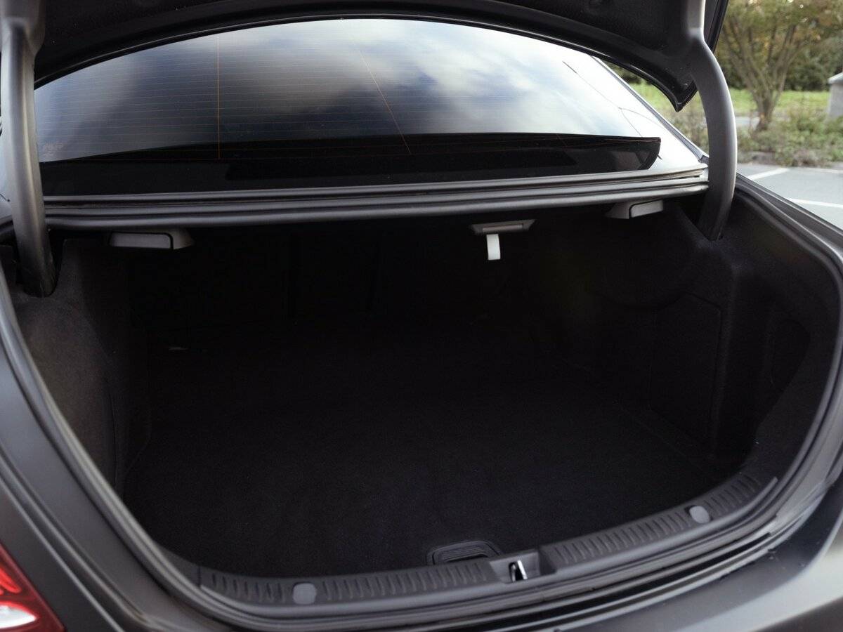 Mercedes-Benz E-Класс AMG 2017 года с пробегом. Фото: #33