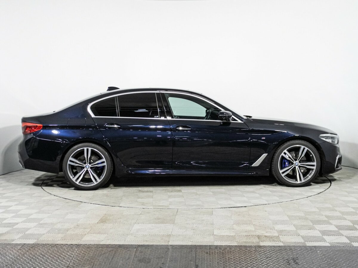 BMW 5 серии 2019 года с пробегом. Фото: #3