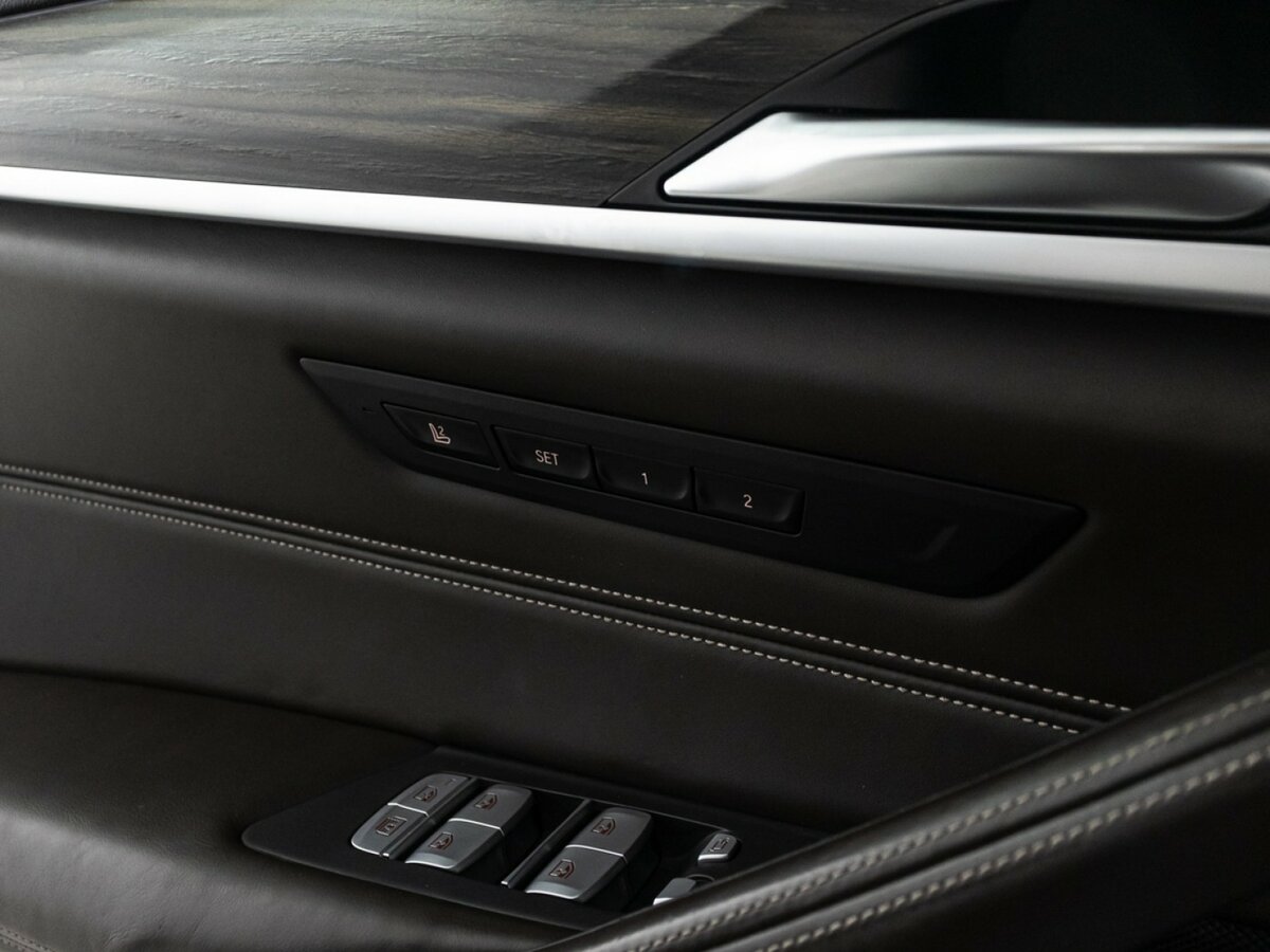 BMW 5 серии 2019 года с пробегом. Фото: #16