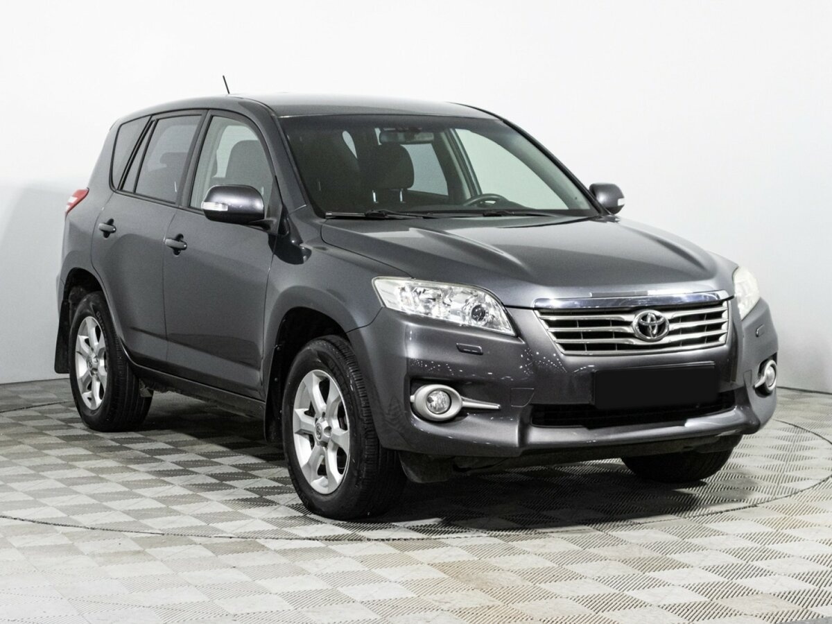 Toyota RAV4 2010 года с пробегом. Фото: #2