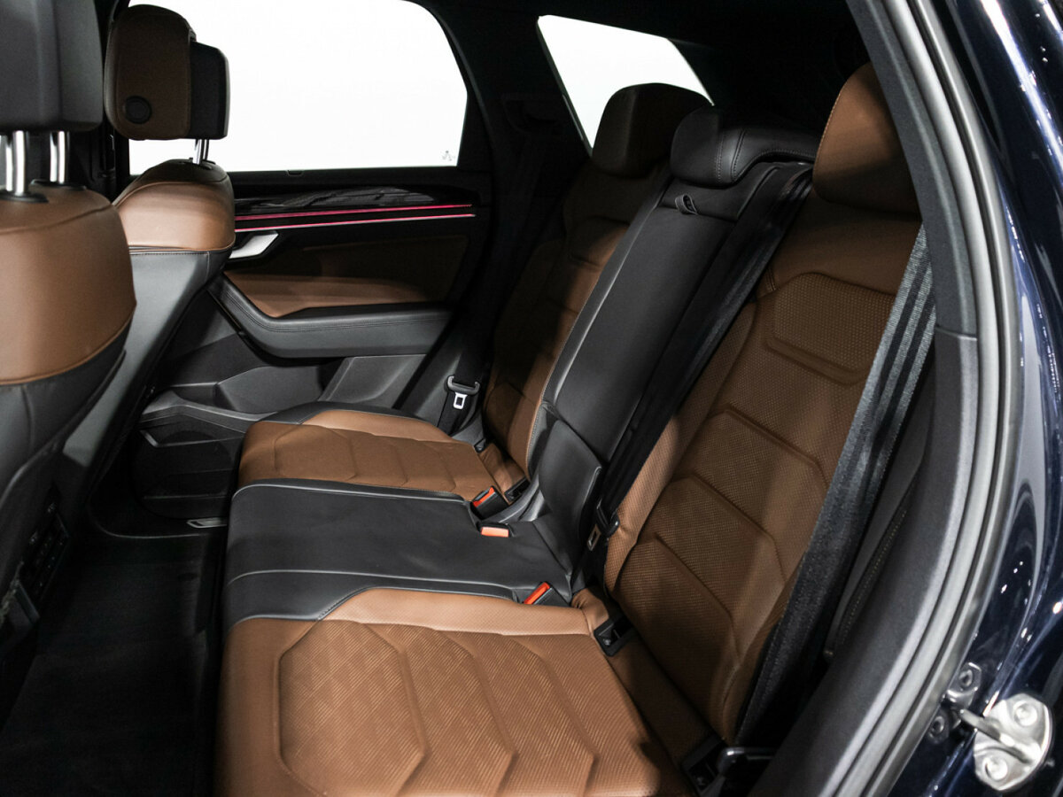 Volkswagen Touareg 2019 года с пробегом. Фото: #9