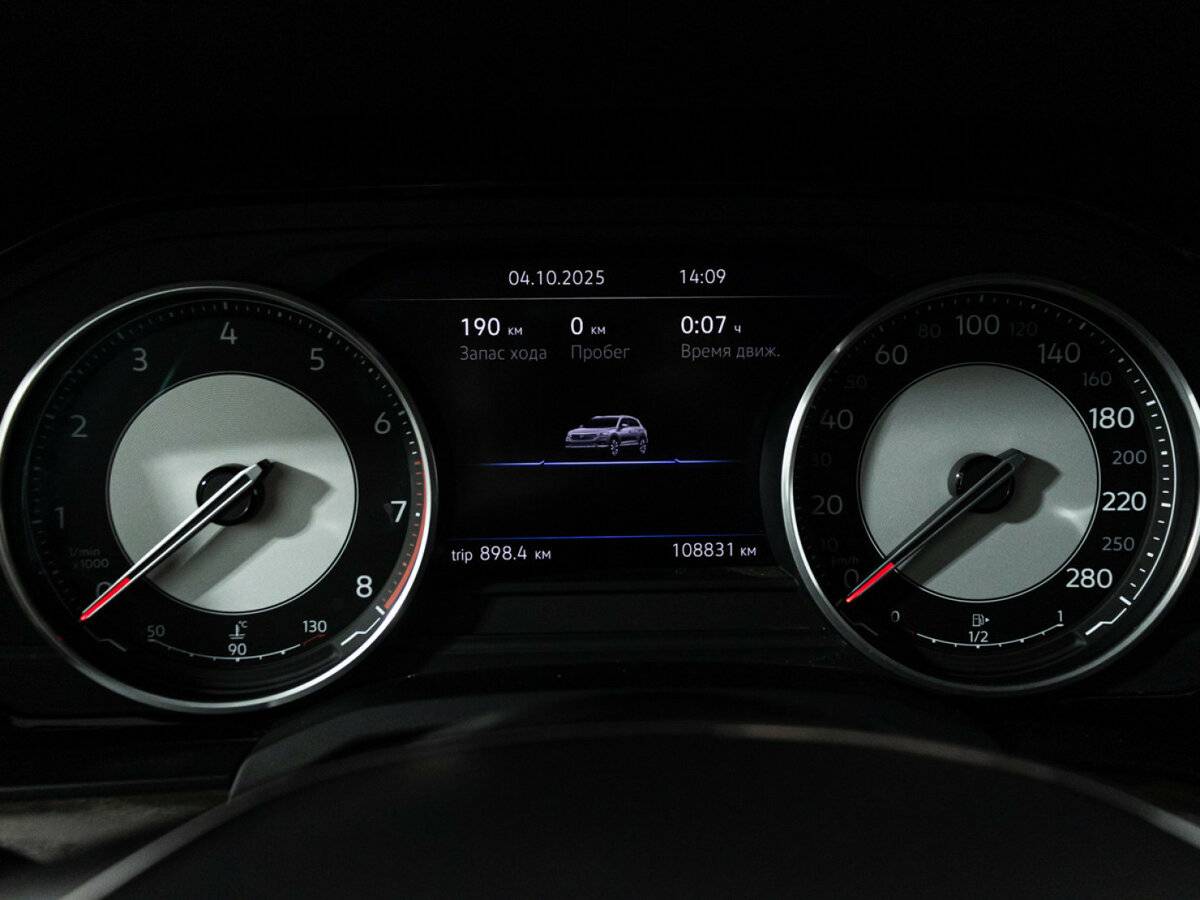 Volkswagen Touareg 2019 года с пробегом. Фото: #11