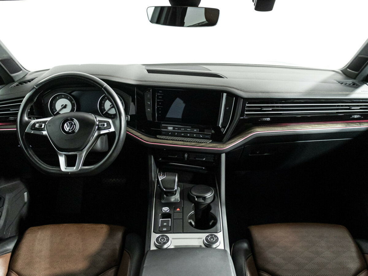 Volkswagen Touareg 2019 года с пробегом. Фото: #12