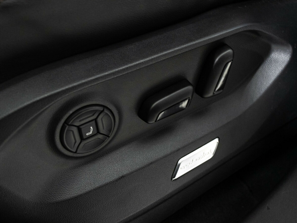 Volkswagen Touareg 2019 года с пробегом. Фото: #18