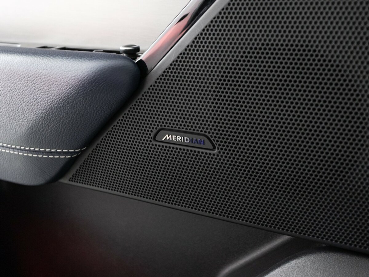 Land Rover Range Rover Velar 2020 года с пробегом. Фото: #15