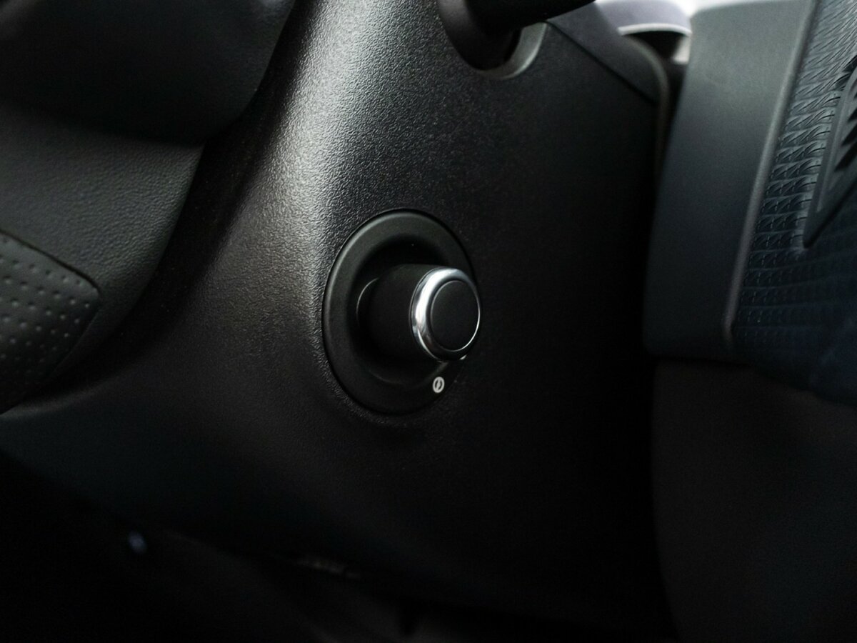 Land Rover Range Rover Velar 2020 года с пробегом. Фото: #16