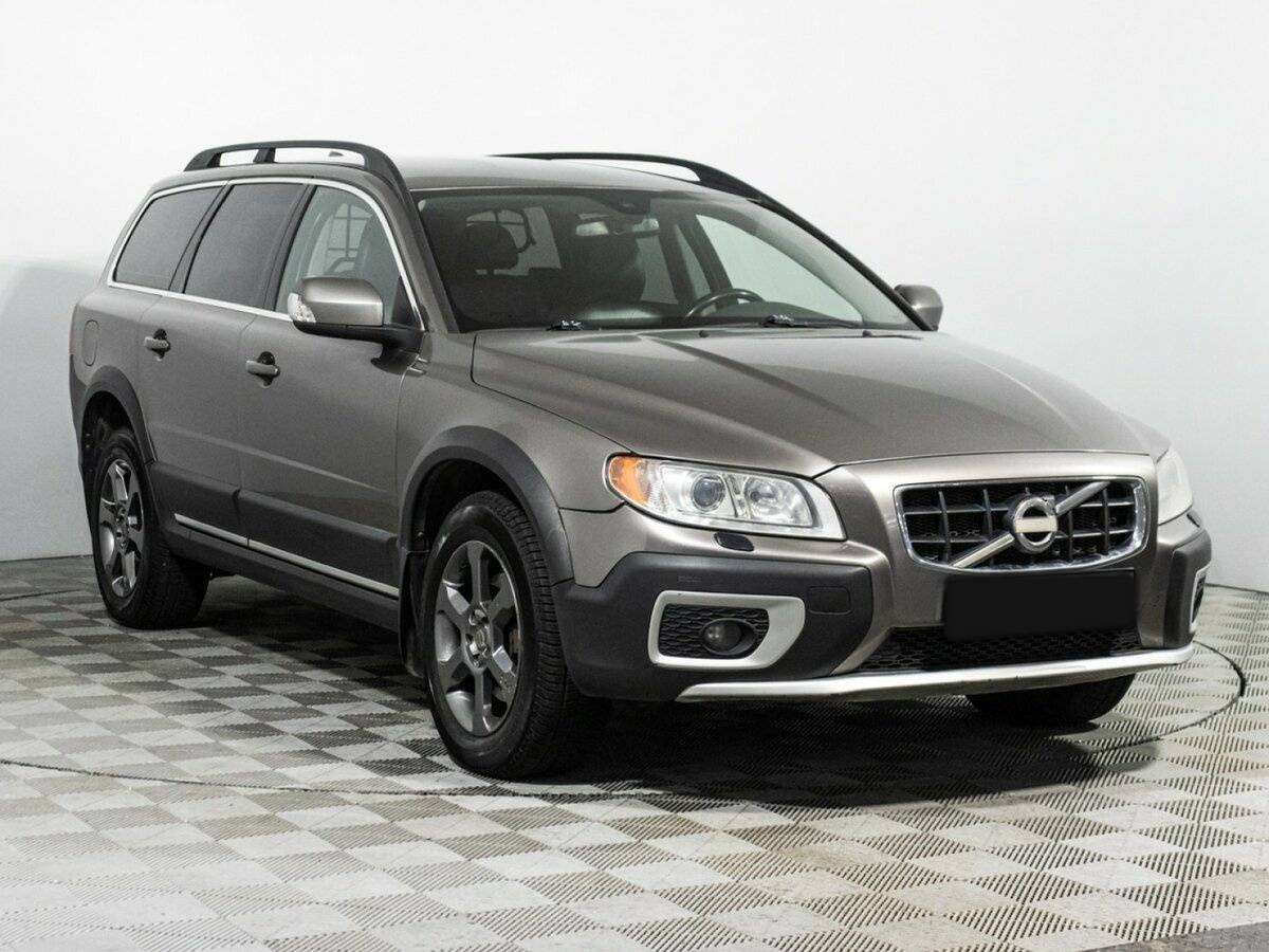 Volvo XC70 2010 года с пробегом. Фото: #2