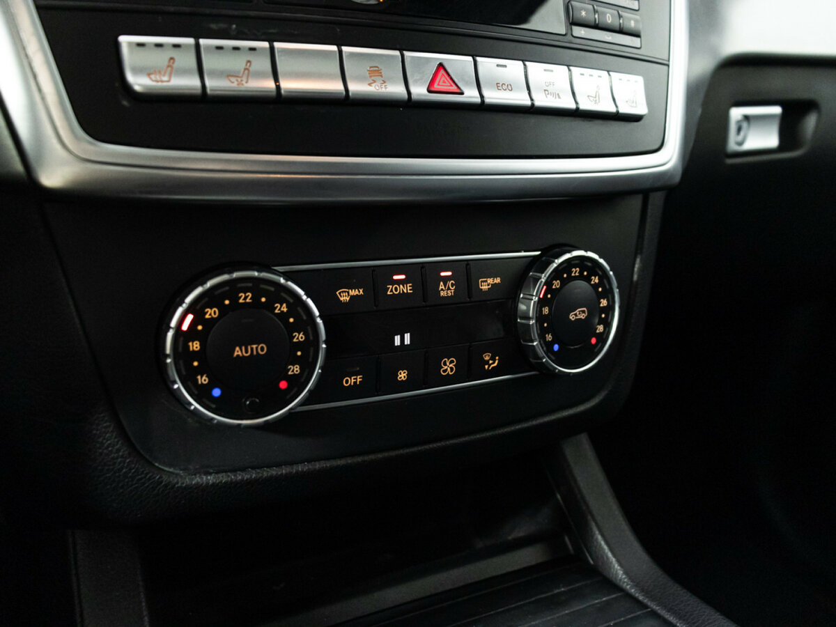 Mercedes-Benz GL-Класс 2015 года с пробегом. Фото: #14