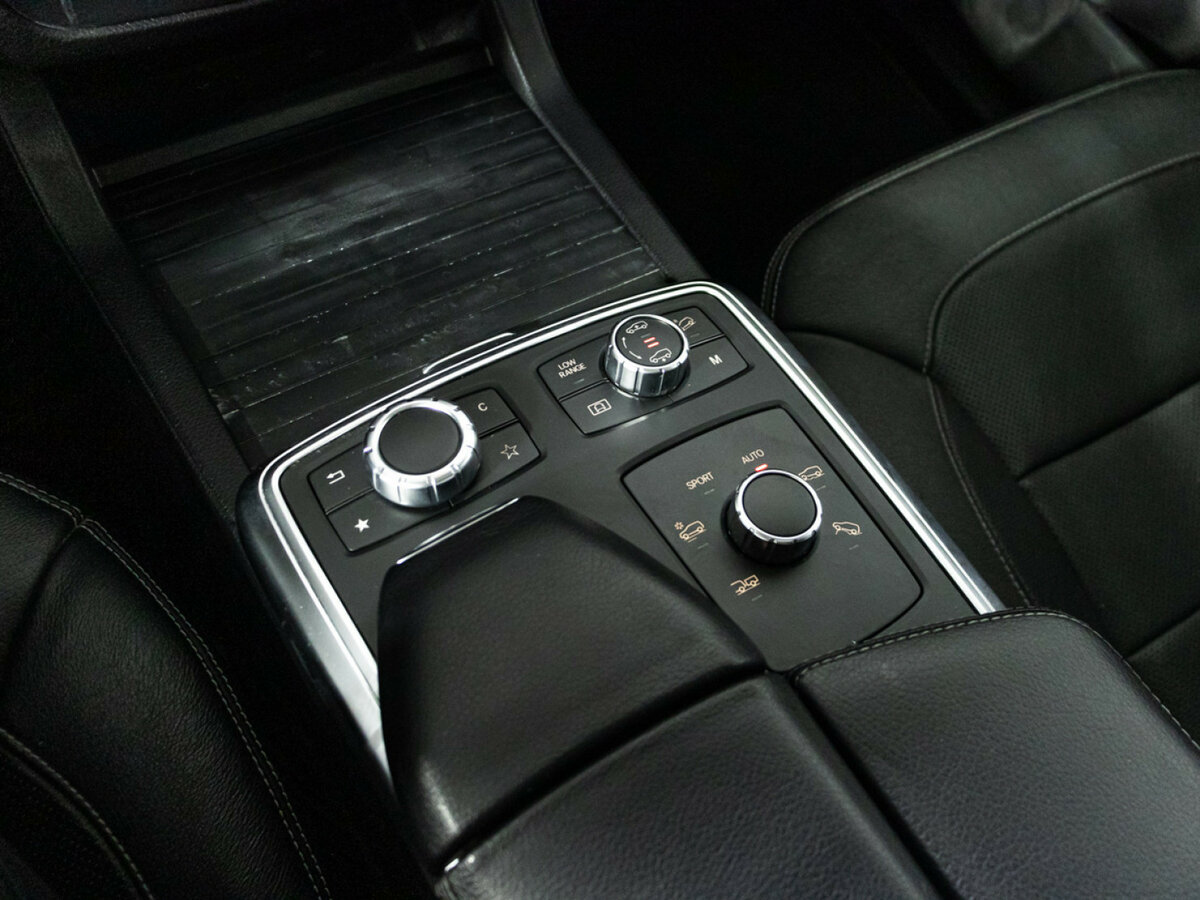 Mercedes-Benz GL-Класс 2015 года с пробегом. Фото: #15