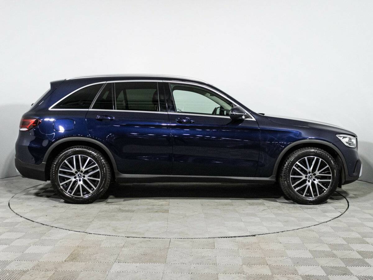 Mercedes-Benz GLC 2021 года с пробегом. Фото: #3