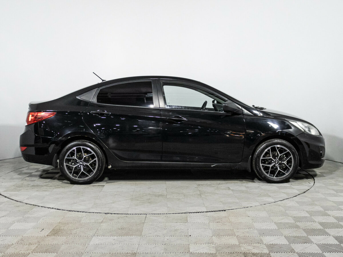 Hyundai Solaris 2011 года с пробегом. Фото: #3