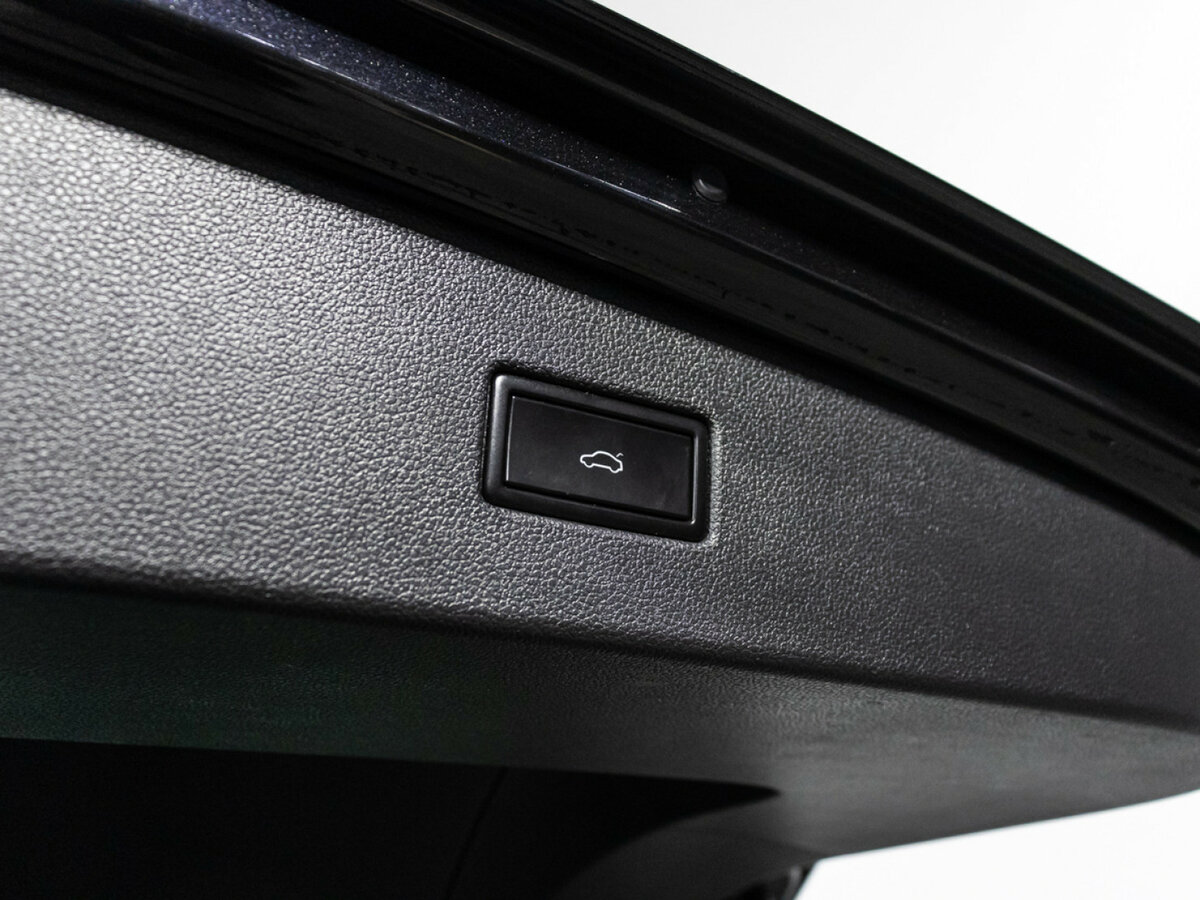 Volkswagen Tiguan 2018 года с пробегом. Фото: #19