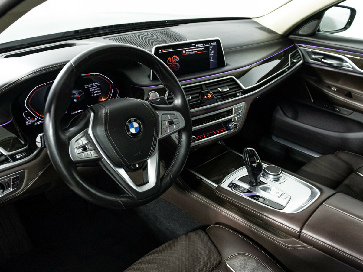 BMW 7 серии 2019 года с пробегом. Фото: #10