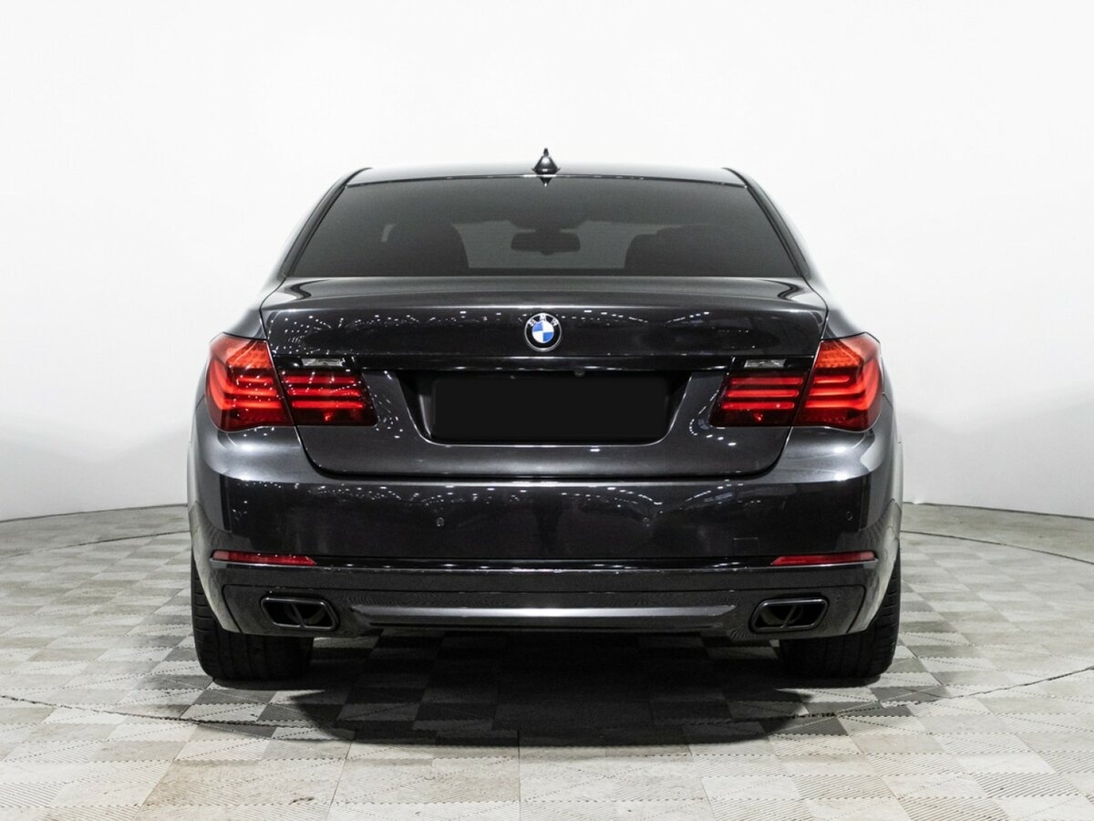 BMW 7 серии 2013 года с пробегом. Фото: #5