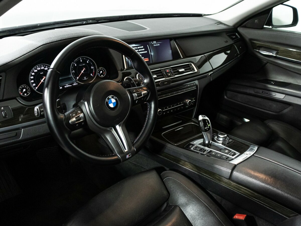 BMW 7 серии 2013 года с пробегом. Фото: #10