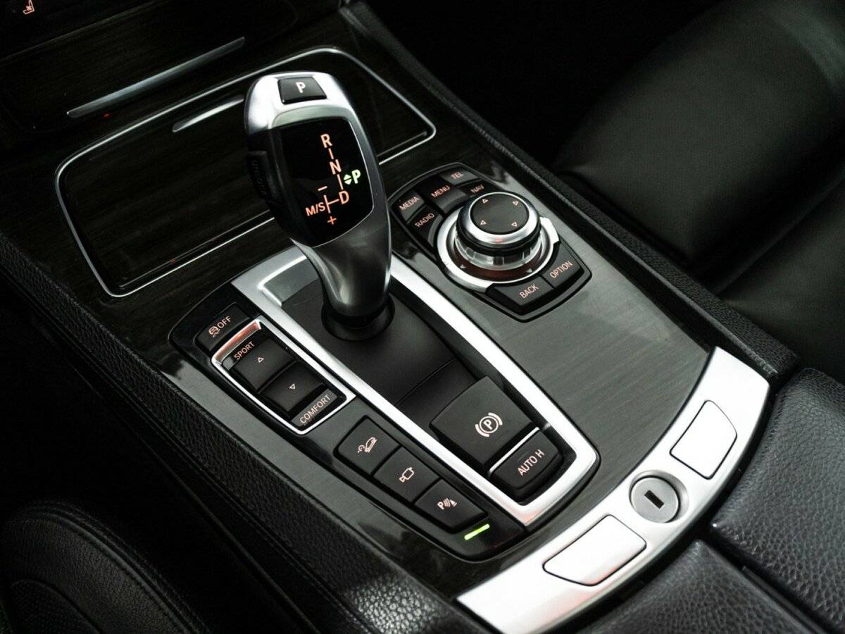 BMW 7 серии 2013 года с пробегом. Фото: #18