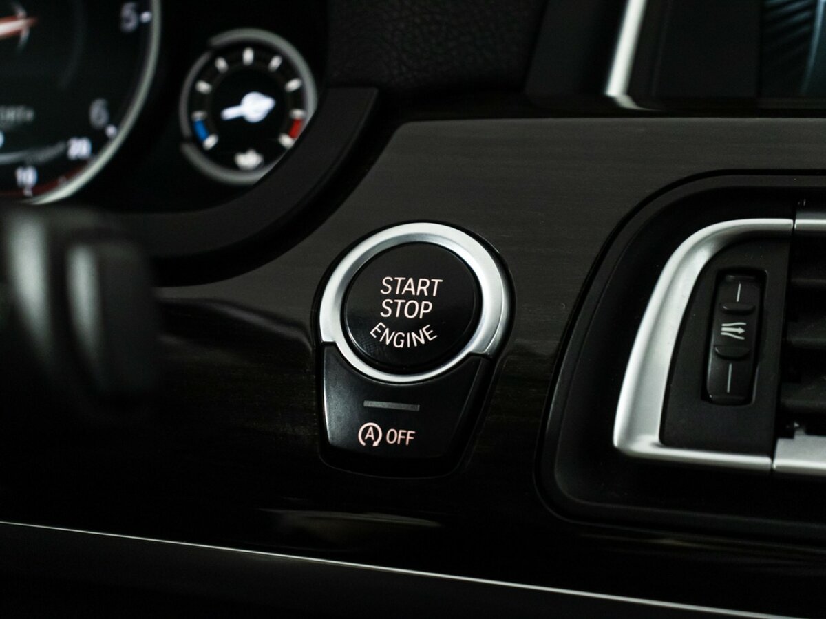 BMW 7 серии 2013 года с пробегом. Фото: #20