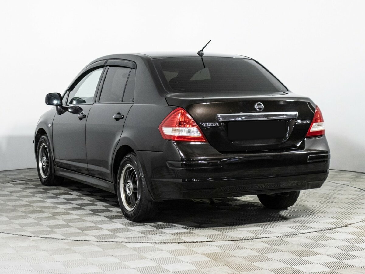 Nissan Tiida 2010 года с пробегом. Фото: #6