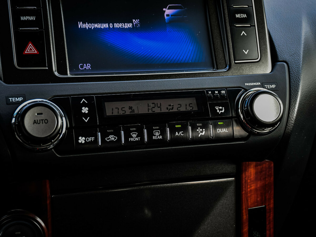 Toyota Land Cruiser Prado 2015 года с пробегом. Фото: #18