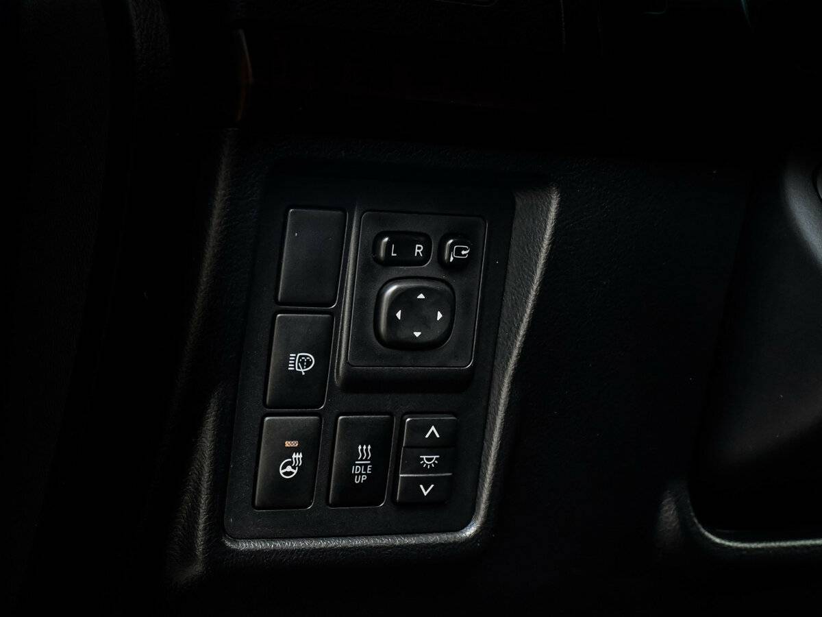 Toyota Land Cruiser Prado 2015 года с пробегом. Фото: #20