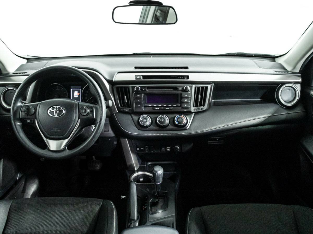 Toyota RAV4 2017 года с пробегом. Фото: #12