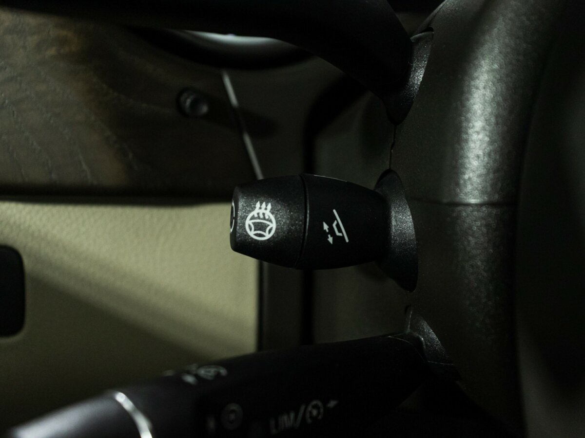 Mercedes-Benz GL-Класс 2015 года с пробегом. Фото: #17