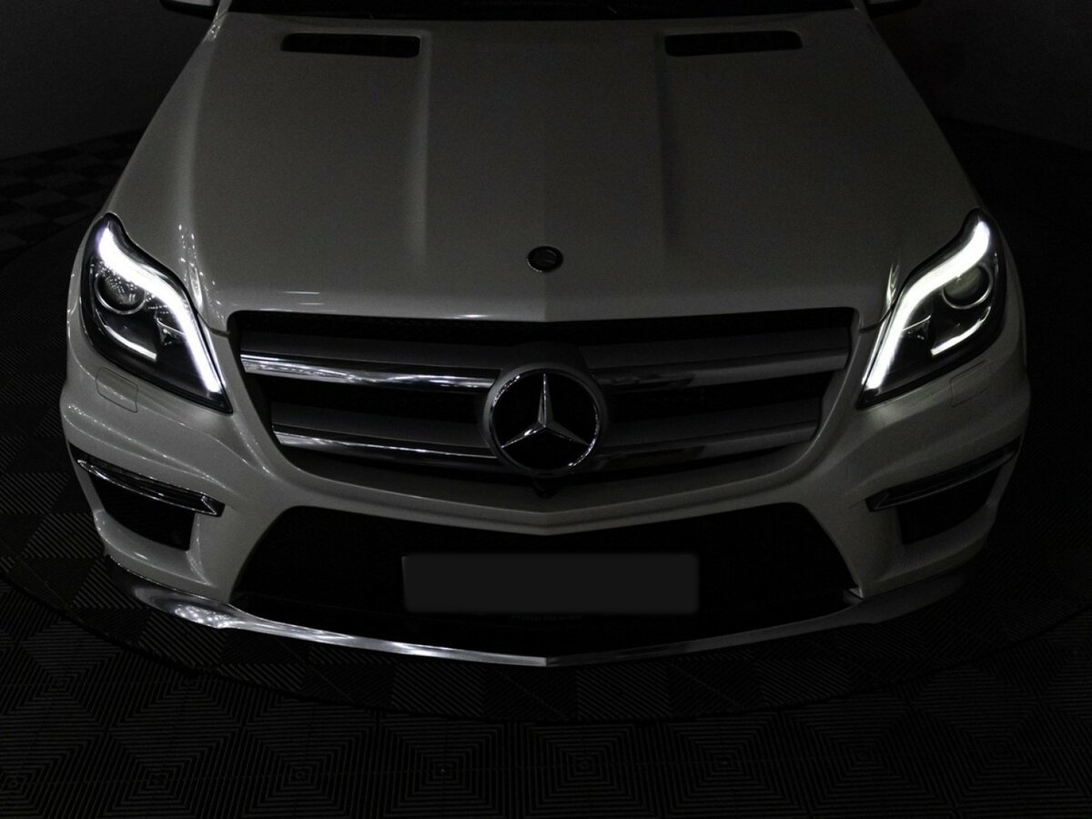 Mercedes-Benz GL-Класс 2015 года с пробегом. Фото: #23