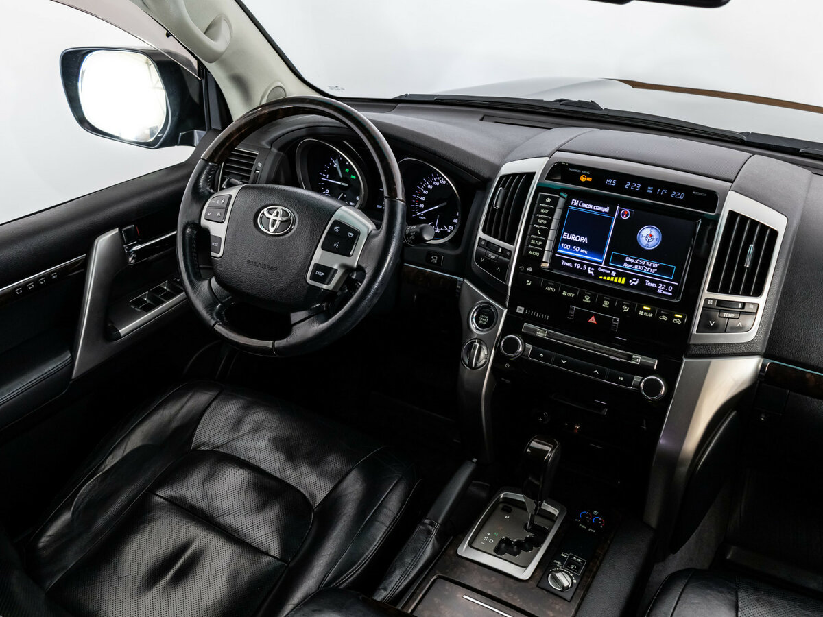 Toyota Land Cruiser 2012 года с пробегом. Фото: #8