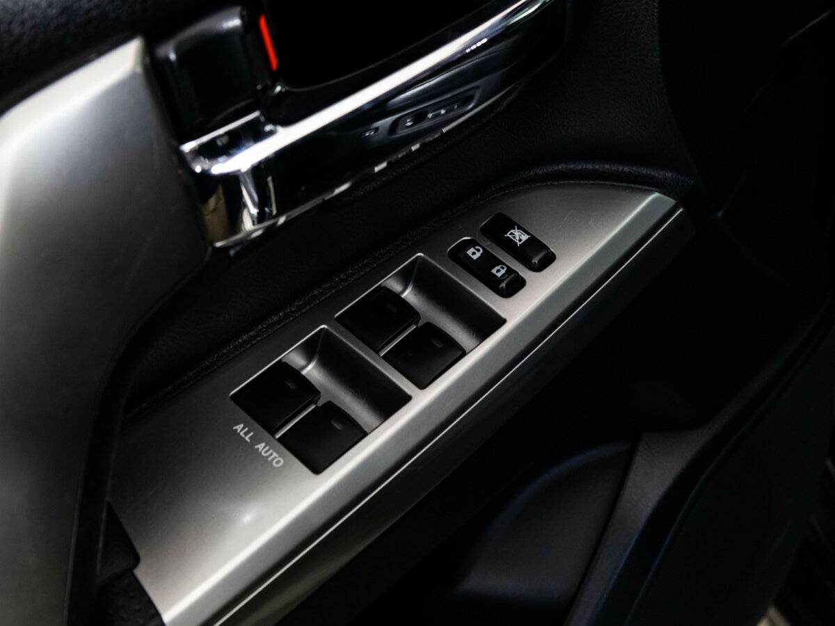 Toyota Land Cruiser 2012 года с пробегом. Фото: #14