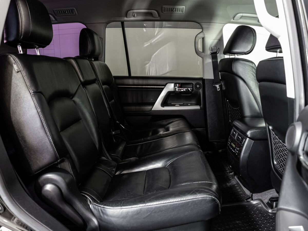 Toyota Land Cruiser 2012 года с пробегом. Фото: #18