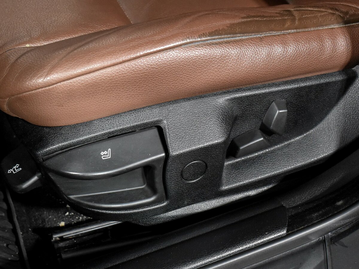 BMW 5 серии 2011 года с пробегом. Фото: #7